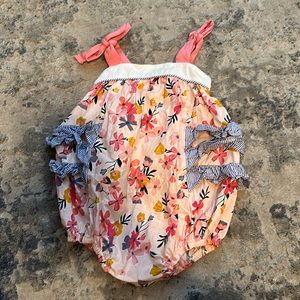 Ricrac & Ruffles bubble